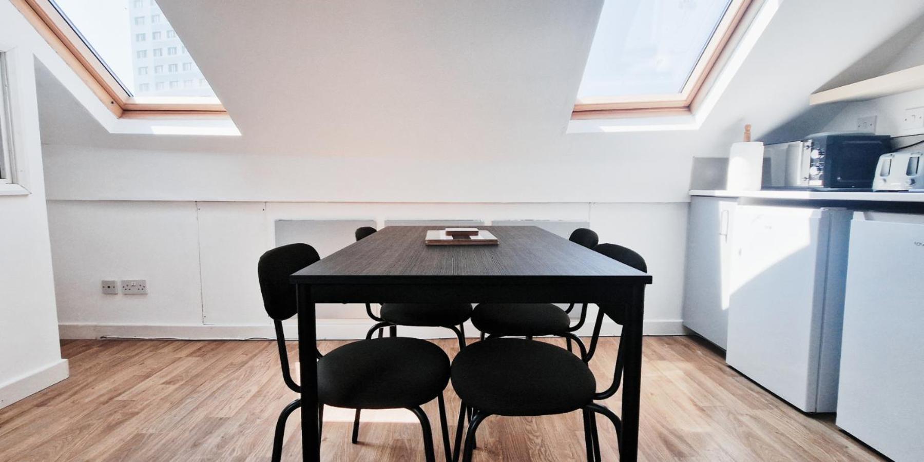 Cozy Room In Modern House Near נוטינגהאם מראה חיצוני תמונה
